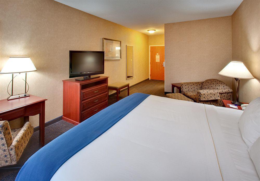 Holiday Inn Express Jamestown By Ihg Camera foto