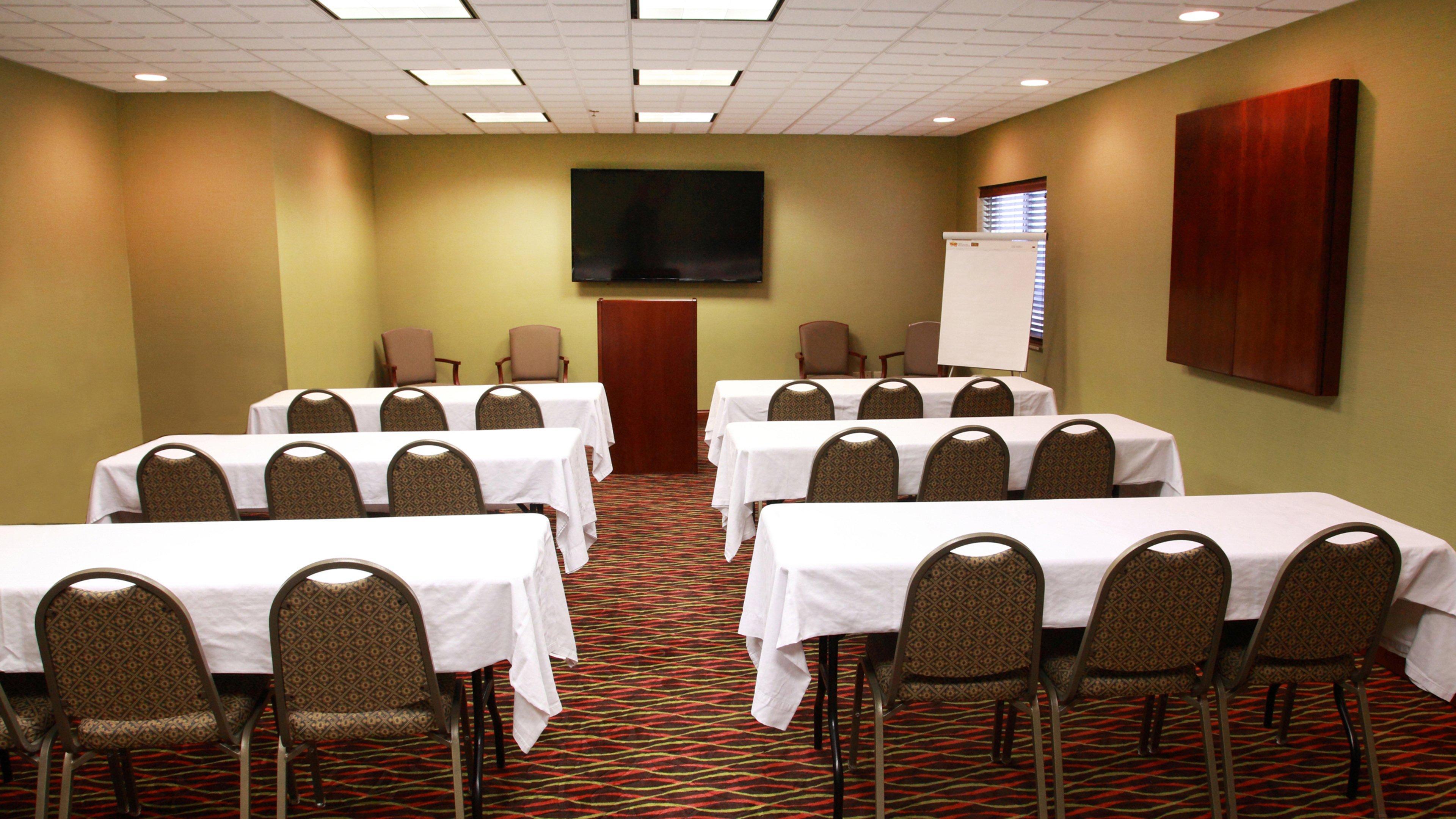 Holiday Inn Express Jamestown By Ihg Esterno foto