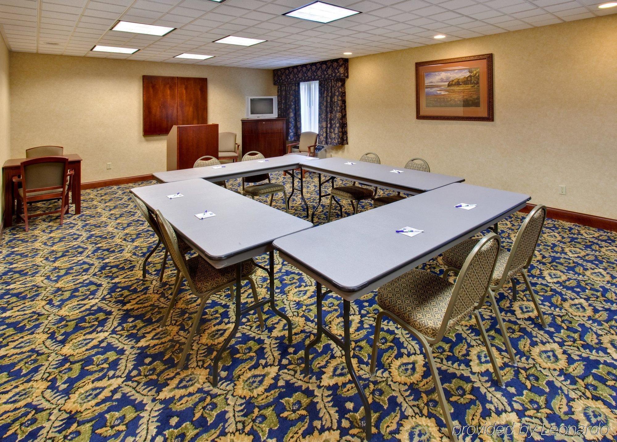 Holiday Inn Express Jamestown By Ihg Servizi foto